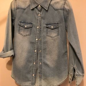 Chambray snap button shirt